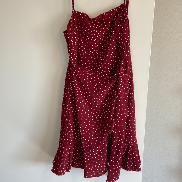 Princess Polly Dresses & Skirts - Princess Polly Wrap Dress